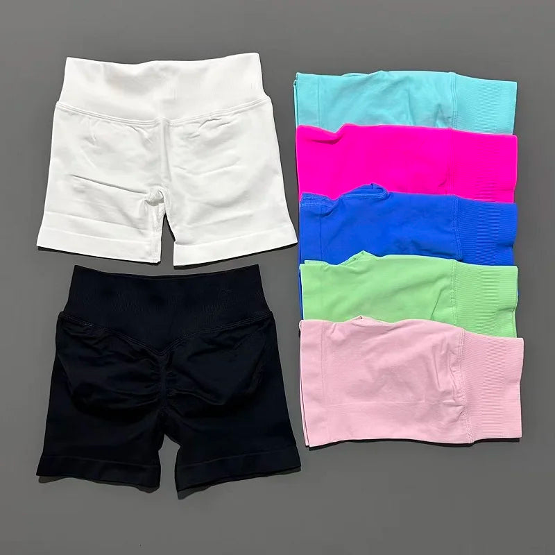 Short Débora