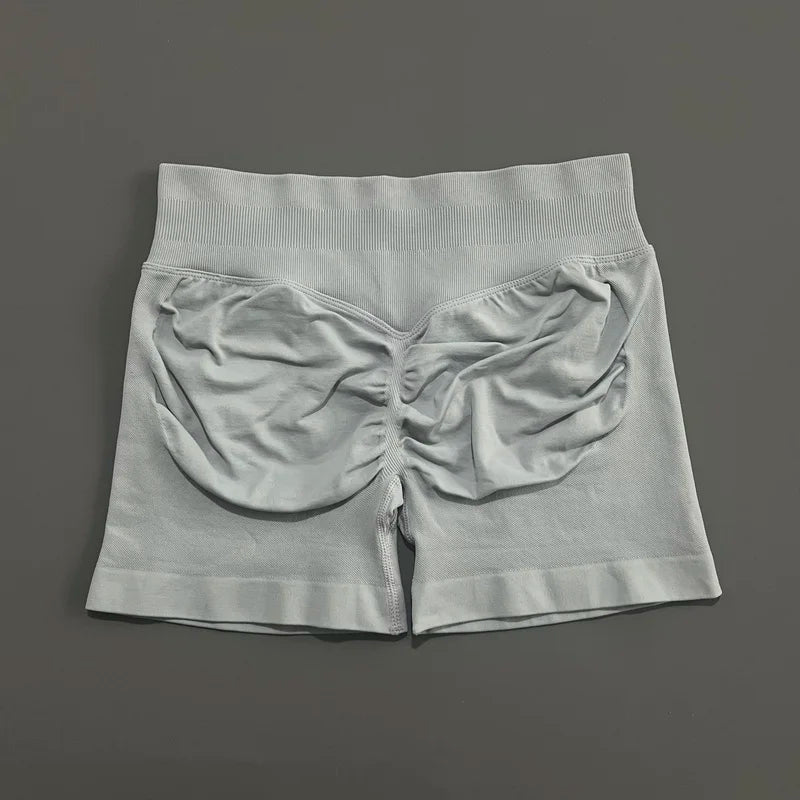 Short Débora