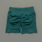 Short Débora