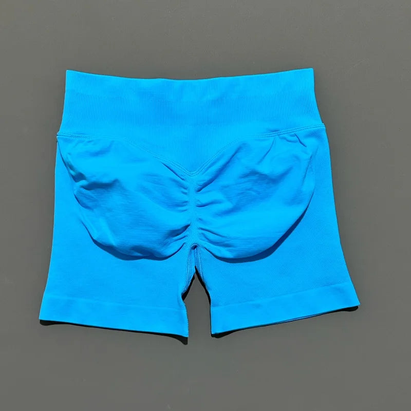 Short Débora