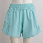Short Larissa