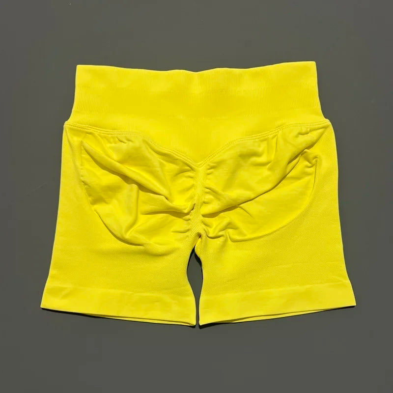 Short Débora
