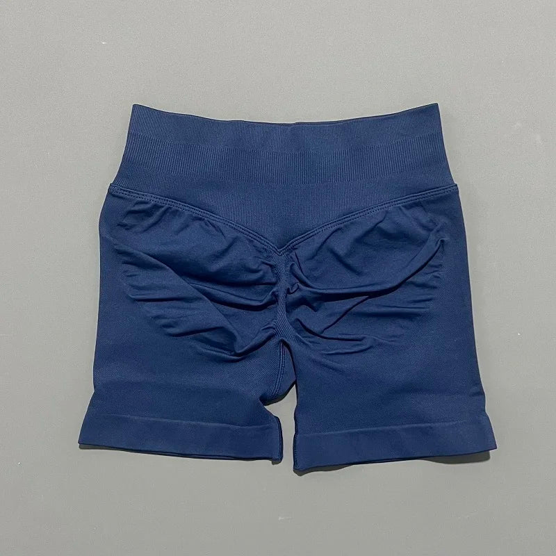 Short Débora