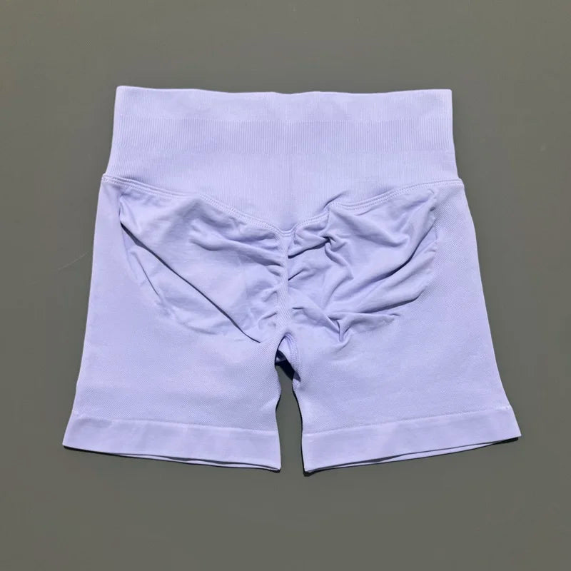 Short Débora