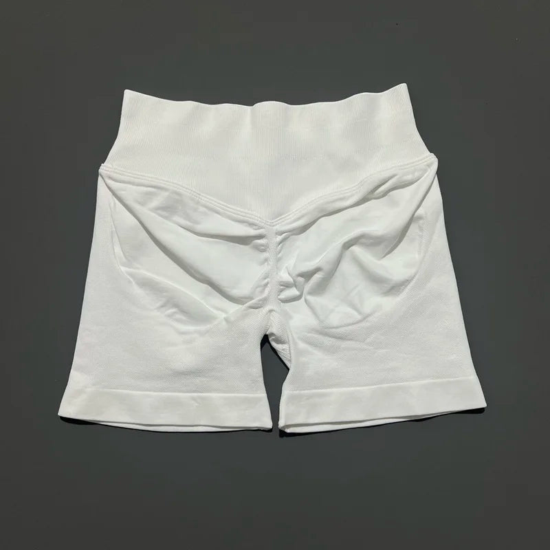 Short Débora