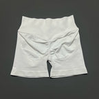 Short Débora