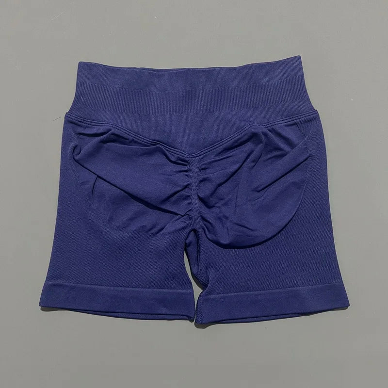 Short Débora