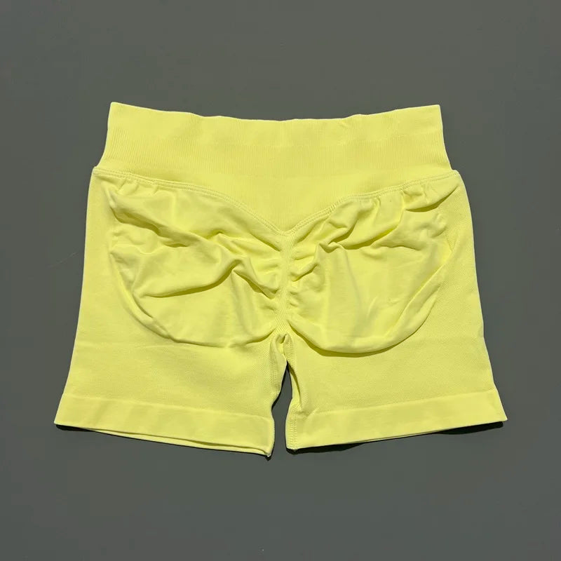 Short Débora