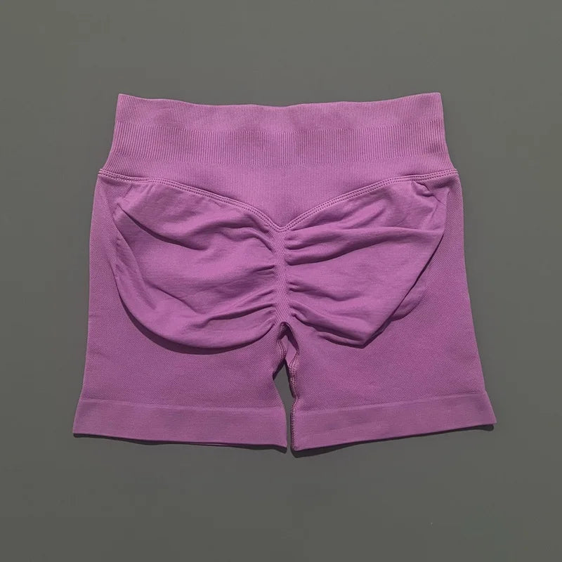 Short Débora